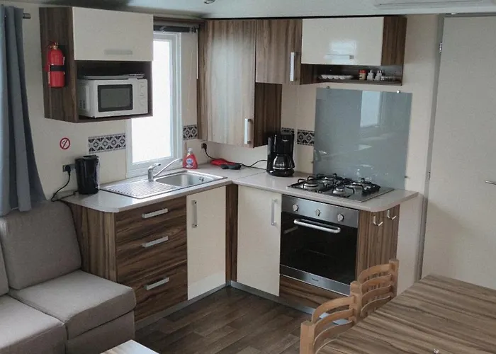 Mobil-home La Palmyre Camping *